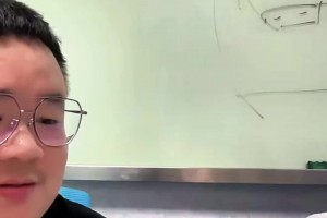 杜兰特亲自下场对喷：凭什么说宇宙勇比今年76人纸面实力强？